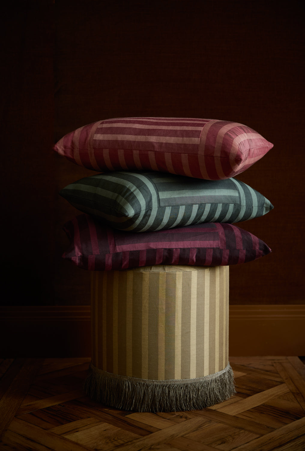 Ionic Stripe – Plum