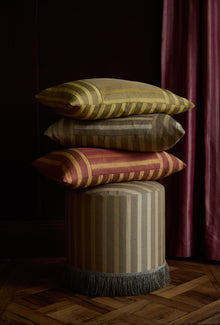 Ionic Stripe – Natural